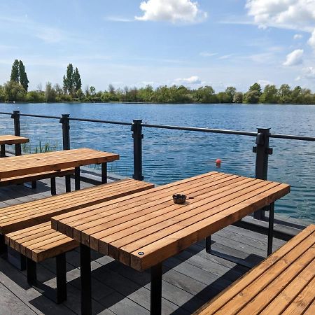 Chichester Lakeside Self-Catering Holiday Home المظهر الخارجي الصورة