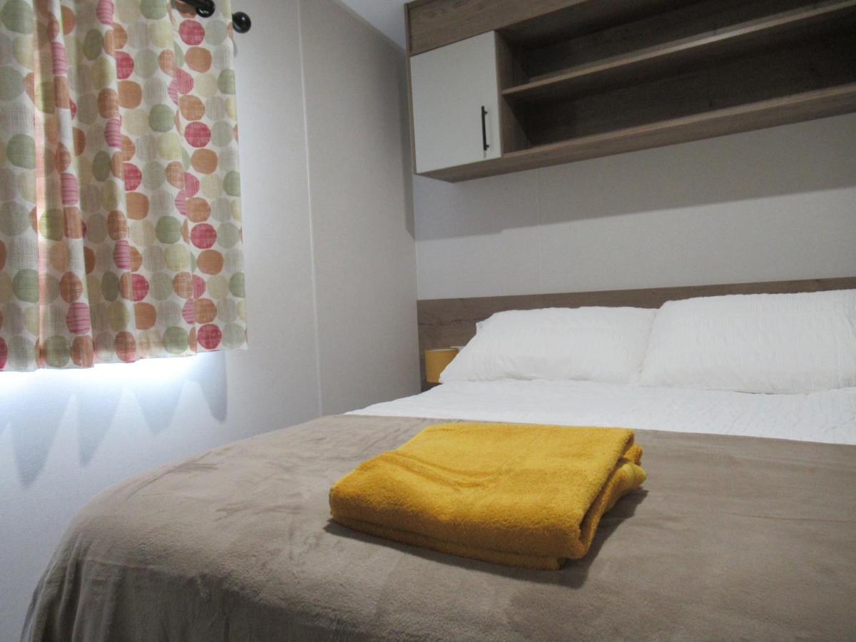 Chichester Lakeside Self-Catering Holiday Home المظهر الخارجي الصورة
