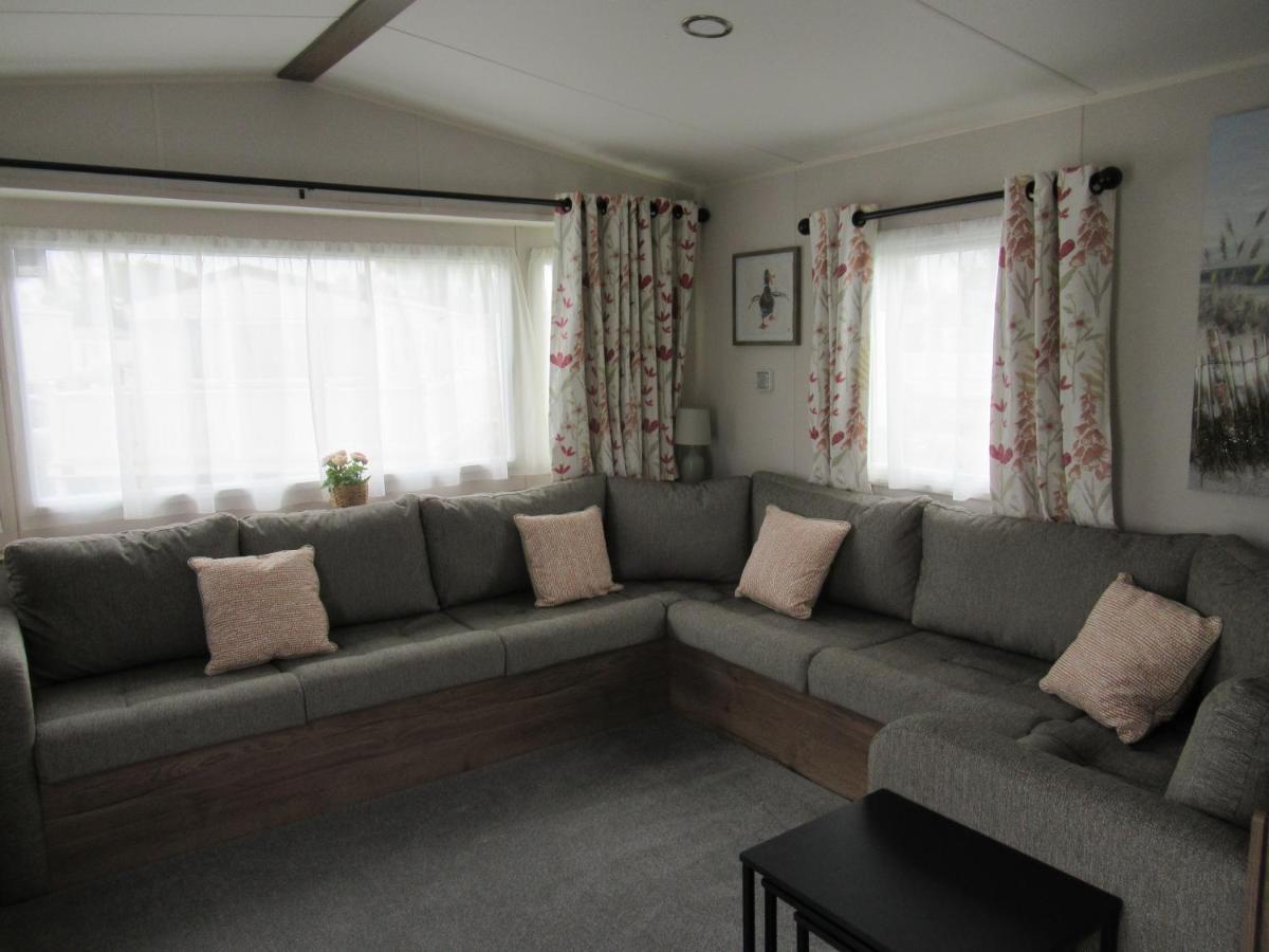 Chichester Lakeside Self-Catering Holiday Home المظهر الخارجي الصورة
