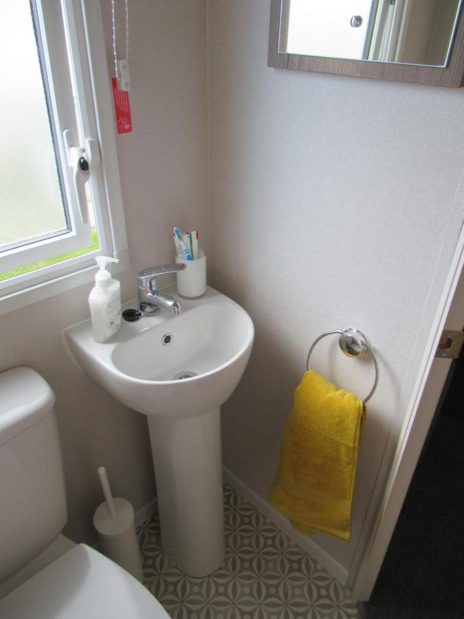 Chichester Lakeside Self-Catering Holiday Home المظهر الخارجي الصورة