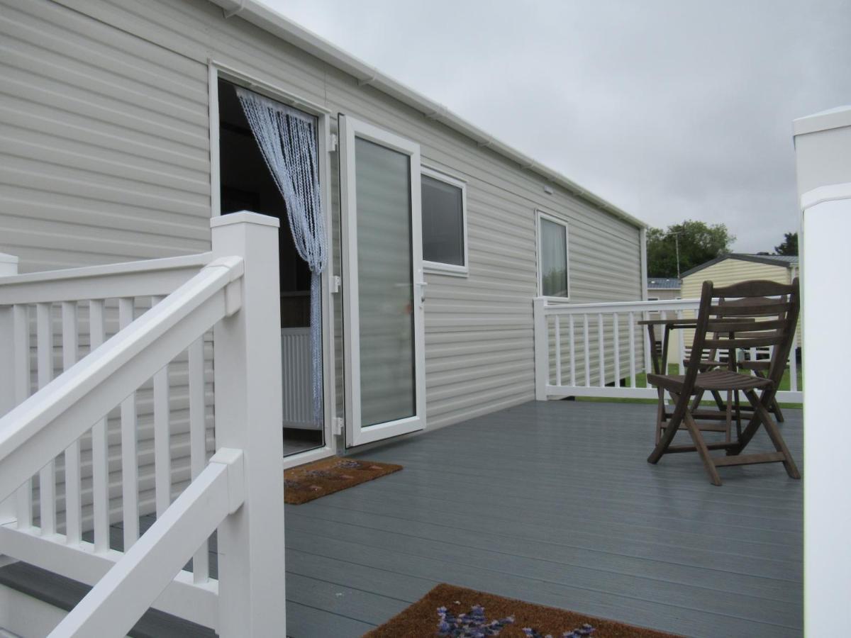 Chichester Lakeside Self-Catering Holiday Home المظهر الخارجي الصورة